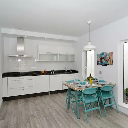 Rociega A Puerto del Carmen (Lanzarote)